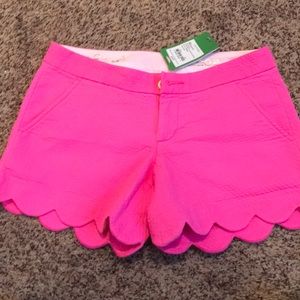 Lilly Pulitzer hot pink scalloped shorts 00 NWT